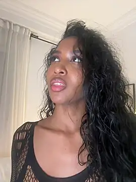 Snapshot of IamCrystal2 chatting on 05-17-26, 07:54 IamCrystal2 online show from 05-17-26, 07:54