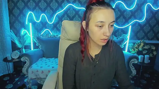 Roxy Rayy online show from 10-20-25, 06:25