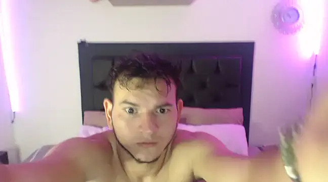 Latin Boy24 online show from 03-14-25, 06:29