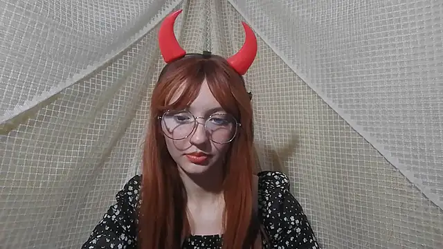 IsabellaBlacky online show from 10-31-25, 03:07