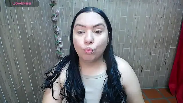 solyeria online show from 11-19-25, 06:52