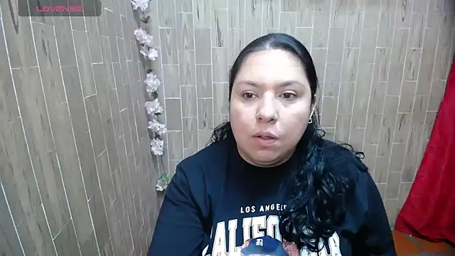 solyeria online show from 04-17-26, 01:52