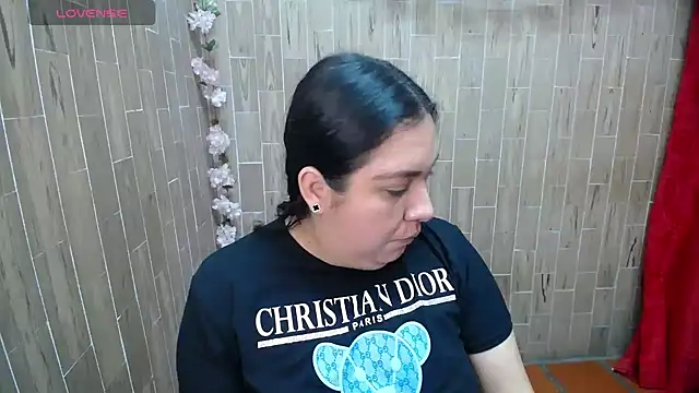 solyeria online show from 04-28-26, 02:27