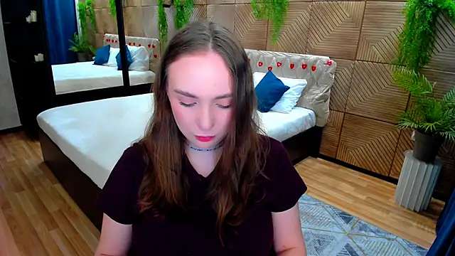 Snapshot of TrueReincarnation chatting on 05-14-26, 04:19 TrueReincarnation online show from 05-14-26, 04:19