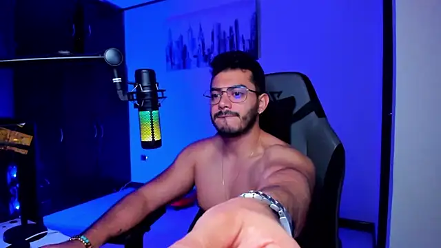 BrunoD31 online show from 10-13-25, 01:11