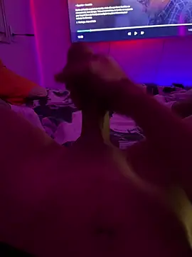 Snapshot of StarlessViewer chatting on 12-15-25, 12:04 StarlessViewer online show from 12-15-25, 12:04