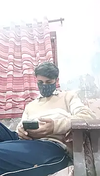 Snapshot of handsome-boy chatting on 12-14-24, 07:46 handsome-boy online show from 12-14-24, 07:46