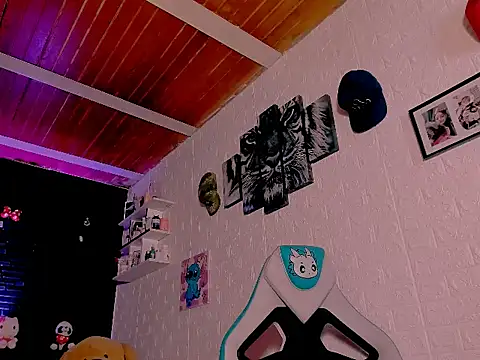 missycanoo online show from 09-25-25, 03:10