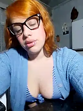 Snapshot of Bellatriz-horse chatting on 12-18-25, 03:45 Bellatriz-horse online show from 12-18-25, 03:45