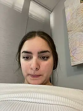 imlindapink online show from 02-13-25, 05:01