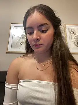 imlindapink online show from 02-26-25, 06:43