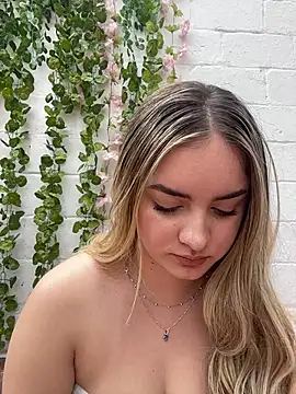 imlindapink online show from 02-06-26, 05:16