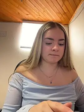 imlindapink online show from 02-10-26, 04:22