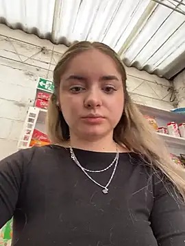 imlindapink online show from 04-06-26, 05:03