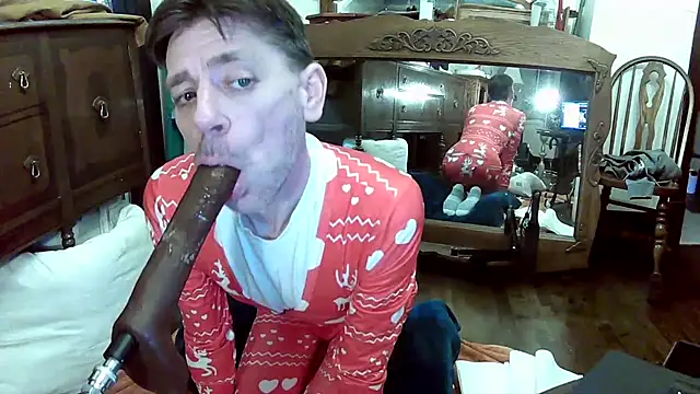 MaxJr8008 online show from 12-04-25, 08:45