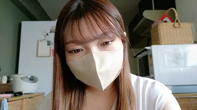 Snapshot of _Yui_ chatting on 10-02-25, 05:58  Yui  online show from 10-02-25, 05:58