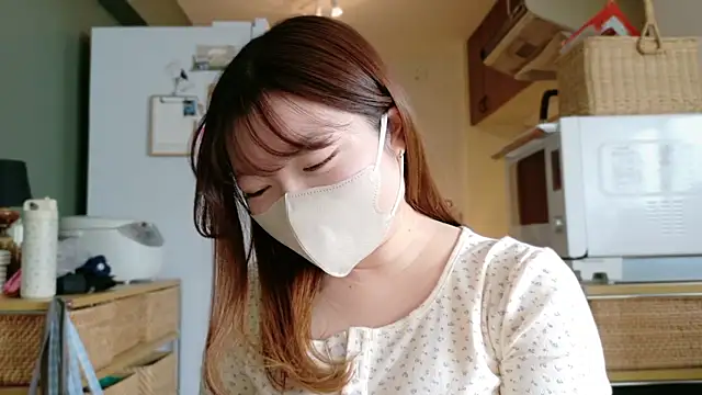 Snapshot of _Yui_ chatting on 10-03-25, 03:36  Yui  online show from 10-03-25, 03:36