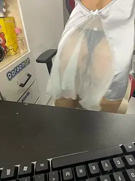 Snapshot of Hotqueensex chatting on 12-10-24, 10:47 Hotqueensex online show from 12-10-24, 10:47