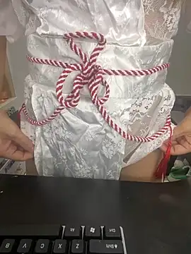 Snapshot of Hotqueensex chatting on 01-01-25, 05:33 Hotqueensex online show from 01-01-25, 05:33