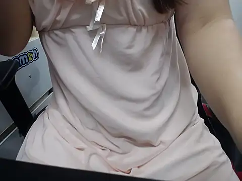 Snapshot of Hotqueensex chatting on 10-02-25, 10:17 Hotqueensex online show from 10-02-25, 10:17