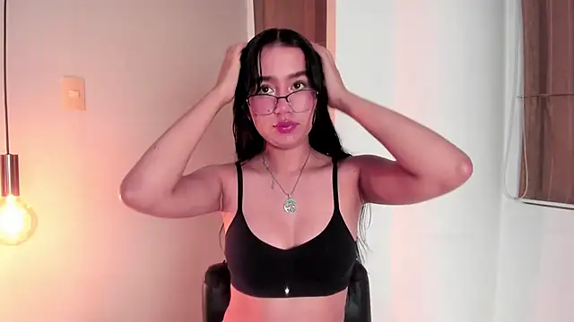 LaraGoldd online show from 11-08-25, 11:47