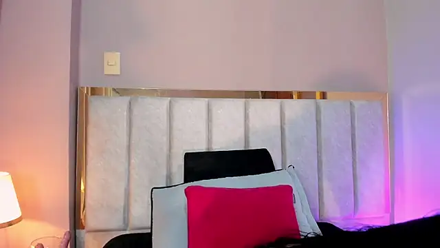 LaraGoldd online show from 01-09-26, 12:46