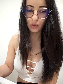 Snapshot of saidaskye chatting on 03-29-26, 04:18 saidaskye online show from 03-29-26, 04:18