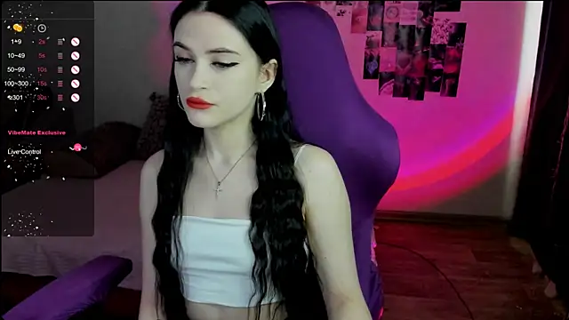 Molly Crystall online show from 03-07-25, 02:36