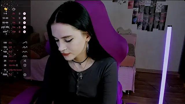 Molly Crystall online show from 03-14-25, 07:37