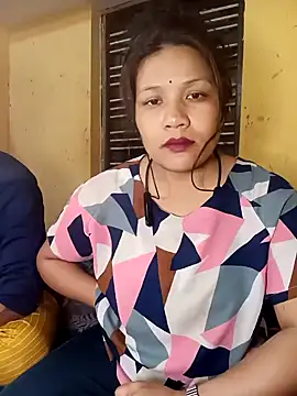 Snapshot of Radhikadavi879 chatting on 01-21-25, 02:48 Radhikadavi879 online show from 01-21-25, 02:48