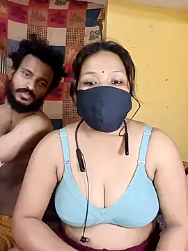 Snapshot of Radhikadavi879 chatting on 01-24-25, 04:39 Radhikadavi879 online show from 01-24-25, 04:39