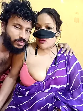 Snapshot of Radhikadavi879 chatting on 02-10-25, 05:52 Radhikadavi879 online show from 02-10-25, 05:52