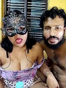 Snapshot of Radhikadavi879 chatting on 02-19-25, 08:31 Radhikadavi879 online show from 02-19-25, 08:31