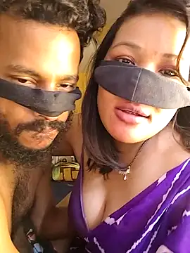 Snapshot of Radhikadavi879 chatting on 09-09-25, 06:13 Radhikadavi879 online show from 09-09-25, 06:13