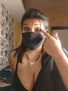 Snapshot of Radhikadavi879 chatting on 09-22-25, 06:10 Radhikadavi879 online show from 09-22-25, 06:10