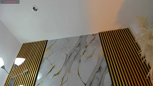 Snapshot of JulietaKane chatting on 09-21-25, 04:14 JulietaKane online show from 09-21-25, 04:14