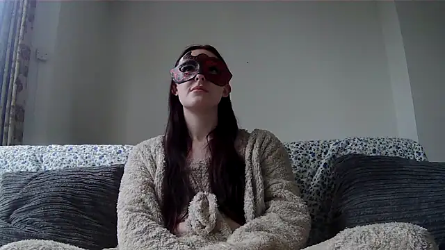 LexiSnowUK online show from 03-27-26, 09:42