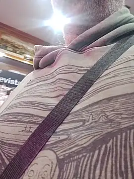 Satiro Sevilla online show from 11-18-25, 06:34