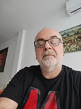 Satiro Sevilla online show from 11-29-25, 02:09