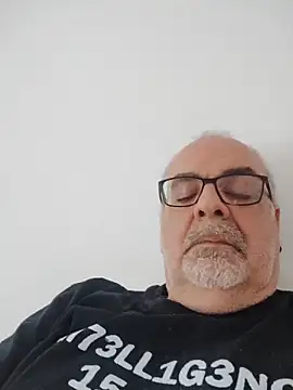 Satiro Sevilla online show from 03-29-26, 05:24