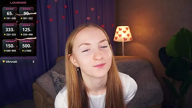 EsmaCarll online show from 02-24-25, 08:36