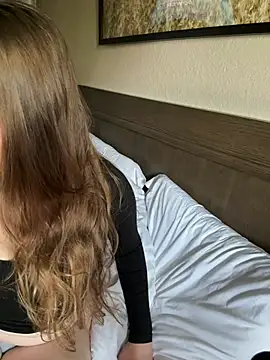 OverlookedHonesty9 online show from 04-08-26, 04:51