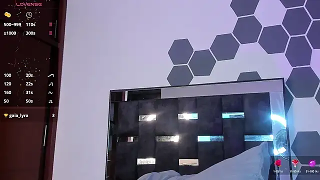 iamcamiloo  online show from 02-04-25, 01:45