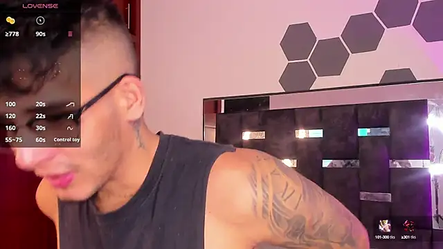 iamcamiloo  online show from 02-08-25, 11:13