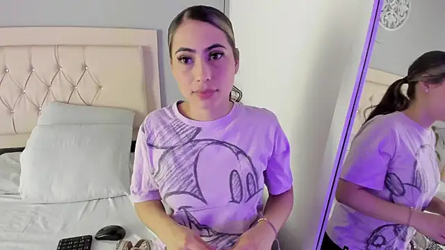 Snapshot of samanthasweeth chatting on 01-17-25, 01:46 samanthasweeth online show from 01-17-25, 01:46