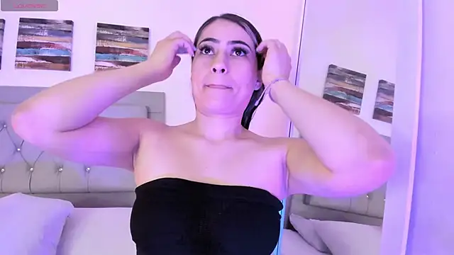 Snapshot of samanthasweeth chatting on 01-24-25, 01:36 samanthasweeth online show from 01-24-25, 01:36