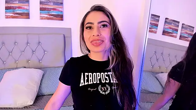 Snapshot of samanthasweeth chatting on 03-03-25, 07:17 samanthasweeth online show from 03-03-25, 07:17