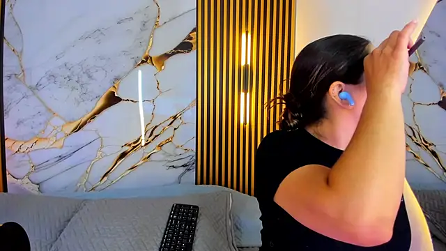 Snapshot of samanthasweeth chatting on 09-11-25, 07:47 samanthasweeth online show from 09-11-25, 07:47