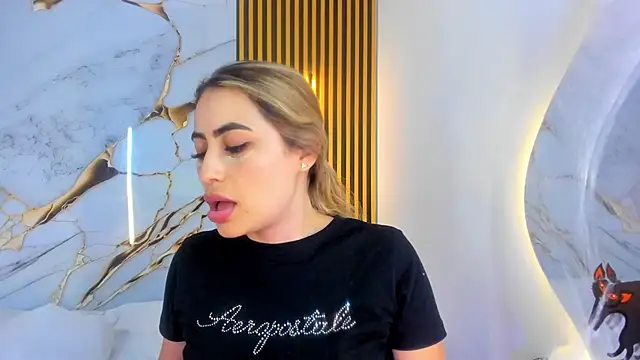 Snapshot of samanthasweeth chatting on 10-18-25, 09:04 samanthasweeth online show from 10-18-25, 09:04