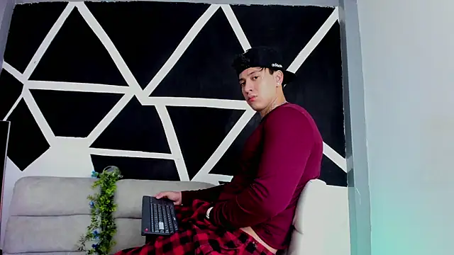 JUSTIN FULLER1 online show from 11-06-25, 09:59